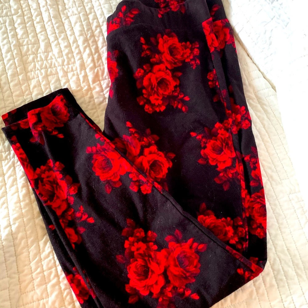 Black leggings with red rose print